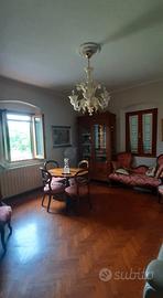 Appartamento Arredato con 2 Camere e Terrazza