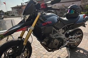 Aprilia Dorsoduro 750
