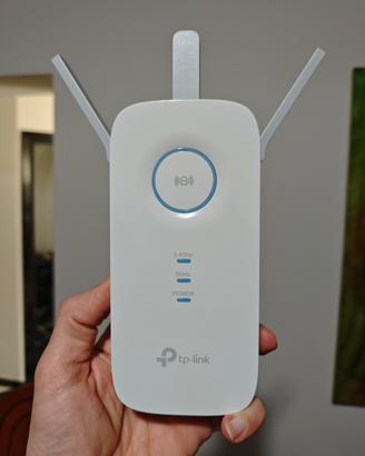 wifi  range extender TP link ac1750