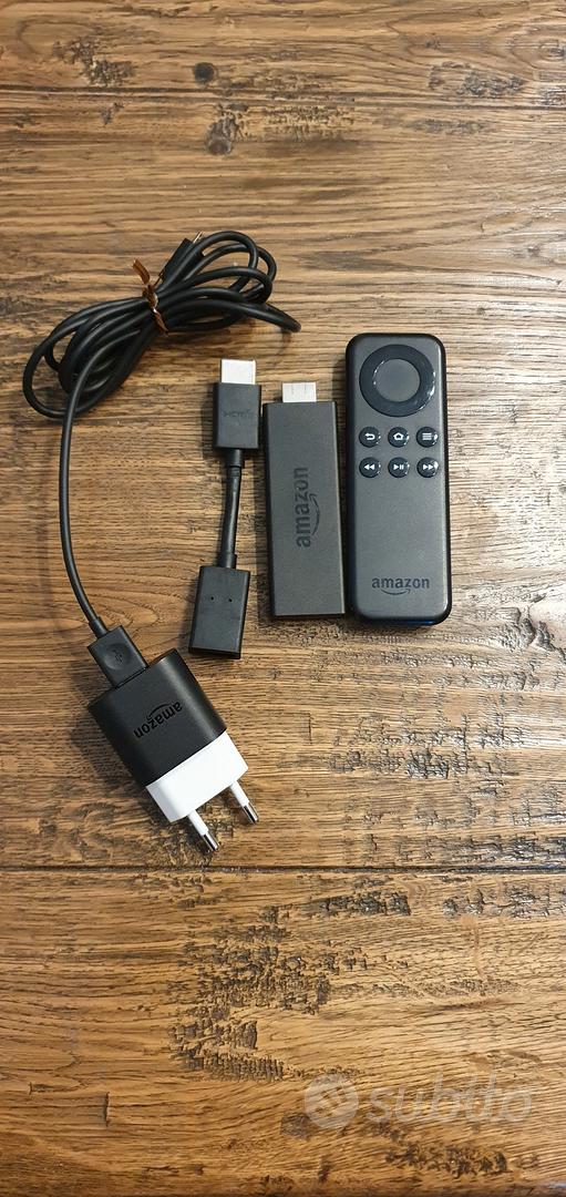 chiavetta  Fire TV Stick + TV led 16 pollici - Audio/Video In vendita  a Bergamo