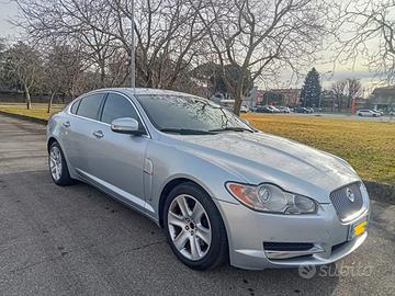 Jaguar XF 2.7 V6