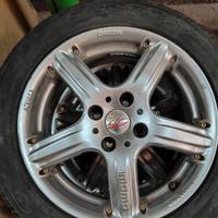 4 cerchi in lega Momo più gomme 205 e 225/50 R15 