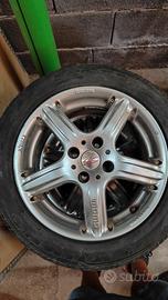 4 cerchi in lega Momo più gomme 205 e 225/50 R15 