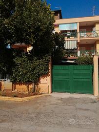 Villino a schiera con giardino