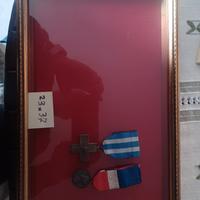 bacheca anni 60 porta medaglie completa con vetro