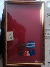 bacheca anni 60 porta medaglie completa con vetro