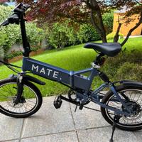 Bicicletta Elettrica Pieghevole Mate City Bike