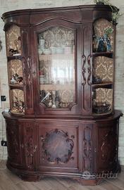 Credenza antica