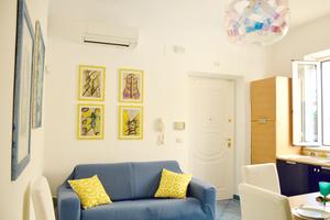 A806 - Piano terra - 50 metri dal mare