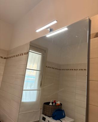 Specchio con luce led 110x80