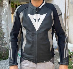 Giubbotto moto in pelle pari a NUOVO