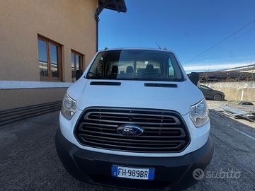 Ford Transit Custom 270 2.0 TDCi 130 PC Furgone En