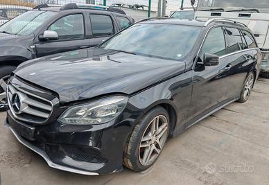 Mercedes classe E 220 CDI W 213 sw per ricambi (2A
