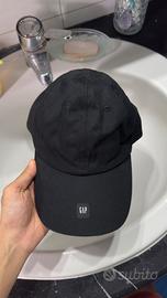 Cappello Gap X yeezy nero
