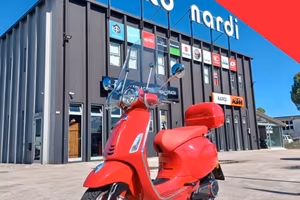Vespa Elettrica RED - 2023