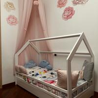 Letto a casetta in legno