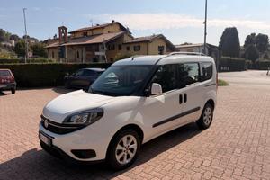 Fiat Doblo autovettura 5 p