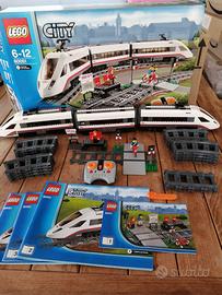 Lego City 4 set: treno 60051  + stazione + rotaie