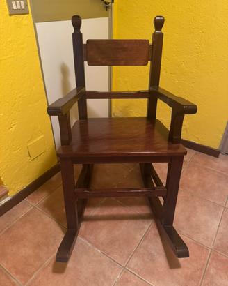 Sedia dondolo legno