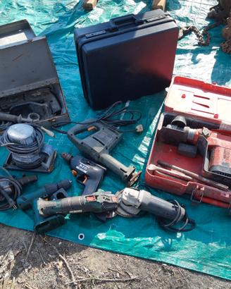 Demolitore HILTI e elettroutensili vari in b.locco