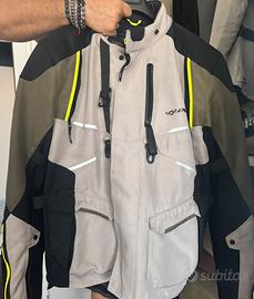 4 Giubbotti uomo e donna da moto