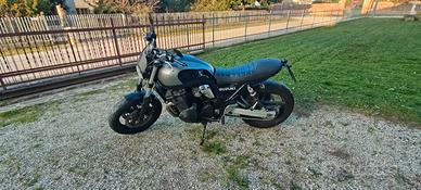 Suzuki GSX 750 - 2001