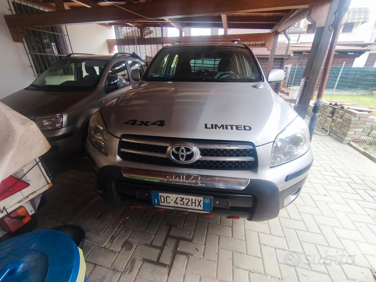 TOYOTA RAV4 3ª serie