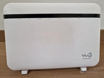 ZyXEL VMG 8828 Wind3 HUB Modem Router