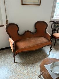 Divano antico stile Luigi Filippo, noce (XIX)