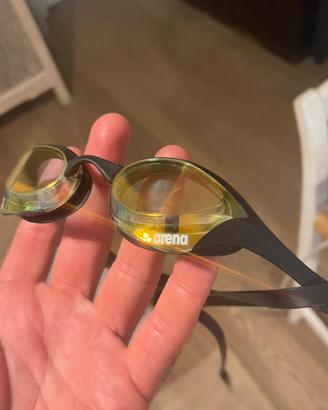 Occhialini da nuoto