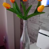 vaso con tulipani 