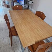 tavolo,sedie+elettrodomestici