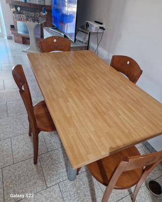 tavolo,sedie+elettrodomestici