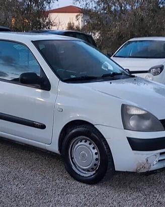 Renault Clio VAN