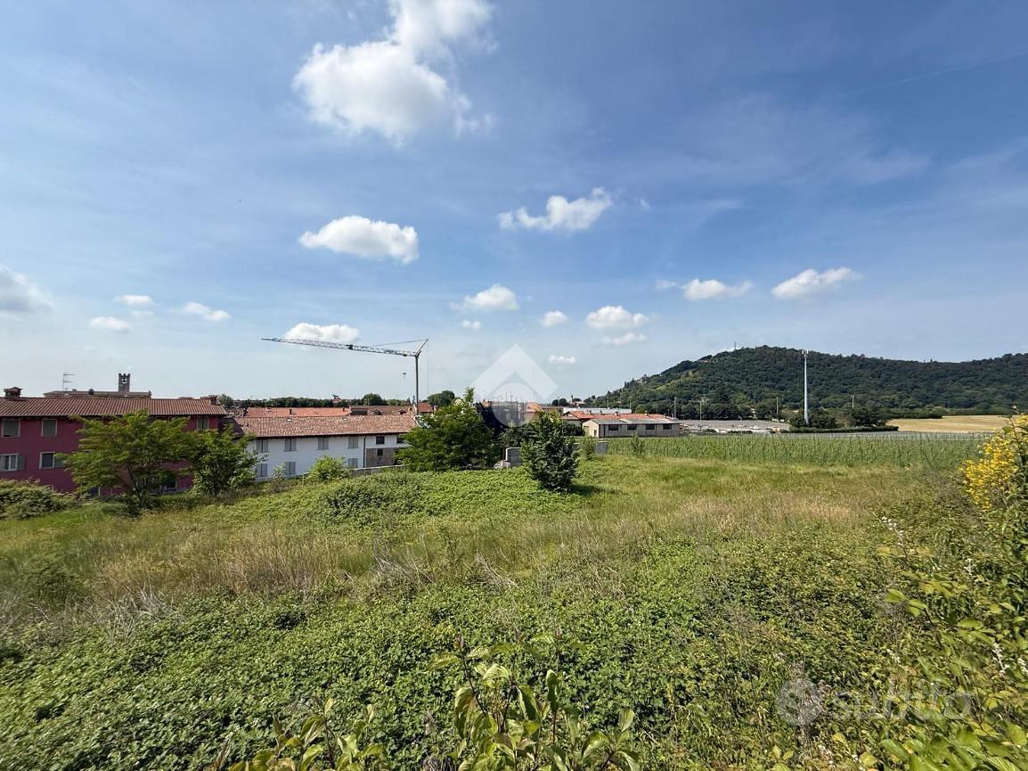 TER. RESIDENZIALE A ROVATO - Vista 3