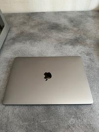 MacBook Pro 69 cicli di ricarica!!!