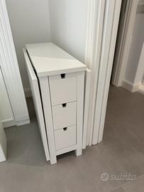 Tavolo apribile in uno o due lati di Ikea.