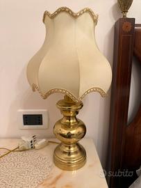 Coppia lampade da comodino in ottone stile classic