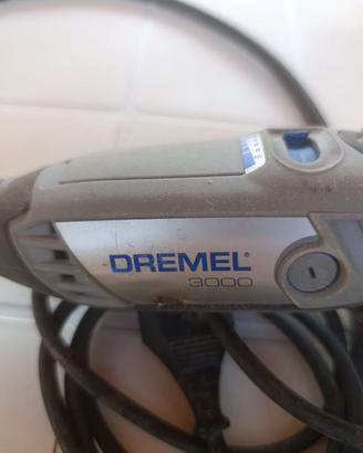 Multi utensile dremel 3000
