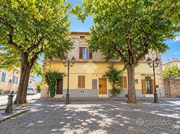 2 LOCALI A GIULIANOVA