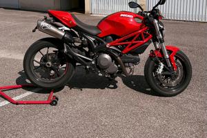 Ducati Monster 796 +