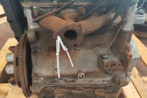 Motore fiat 600 d'epoca sig: 100D000 cc.800bz a.67