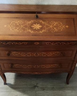 Maggiolino / ribaltina in legno intarsiato