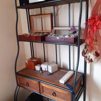 LIBRERIA IN MIDOLLINO E FERRO CON CASSETTI