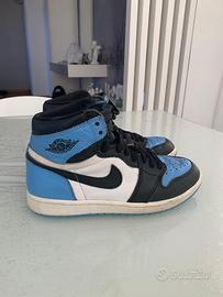 Nike Air Jordan 1 Retro High OG”UNC Toe” taglia 41