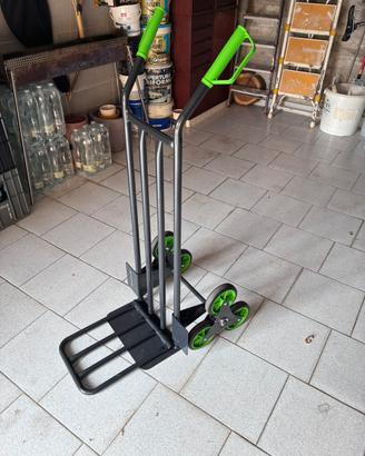 Carrello a sei ruote