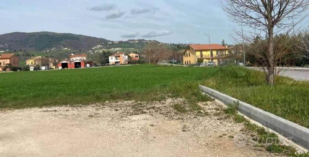 Immobile in asta di 2440 m² a Cingoli - Vista 5