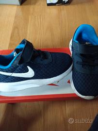 scarpe bambino nike 23.5