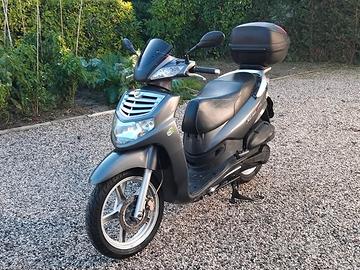 Scooter Kymco 200 cc
