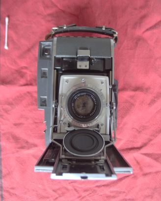 Polaroid110 A con adattatore per lastre 4x5